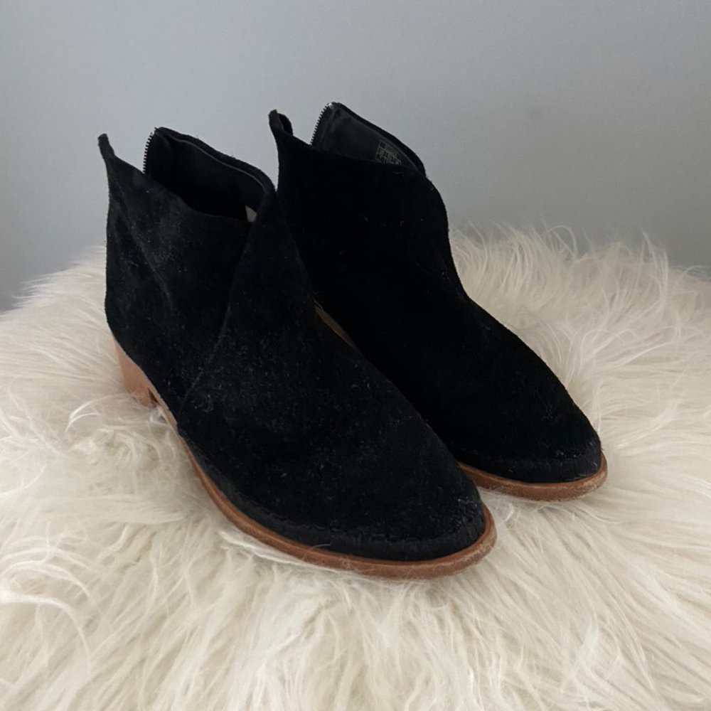 Soludos Venetian Bootie - Black Suede